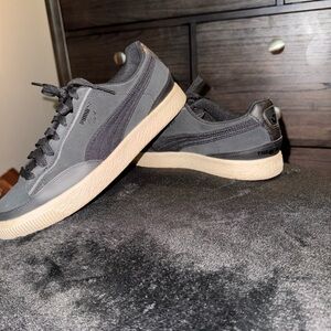 Puma Clyde, the 💣 one hundred edition Sneakers